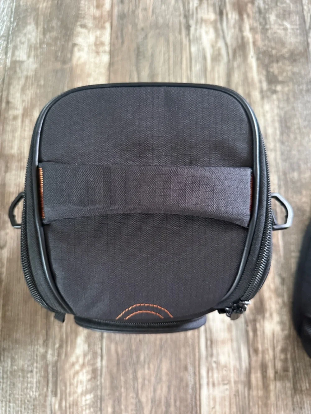 AmazonBasics Black Compact Camera Case for DSLRs, Only Bag!